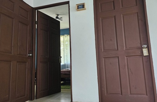 Penas Blancas House | Charming 2-bedroom house in wonderful Peñas Blancas with WiFi, AC