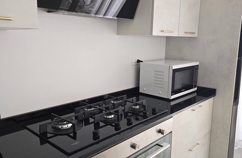 Suwailih Apartment | Charming 2-bedroom rooftop apartment with mountain view in Amman
