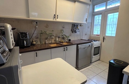 Kfar Shmaryahu Cottage | Charming 3-bedroom cottage near the beach - a perfect and central location