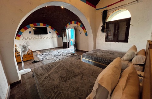 Aswan Bed & Breakfast | Charming 3-bedroom bed & breakfast in pleasant Aswan with WiFi, AC