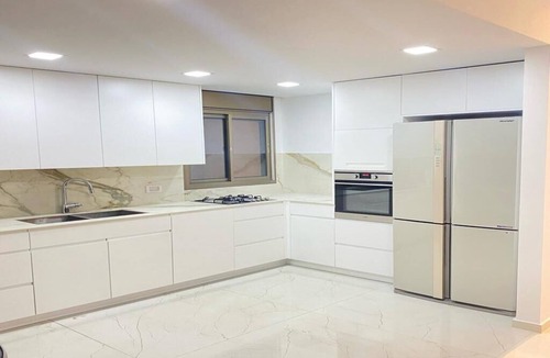 Netanya Apartment | Charming apt steps to the beach