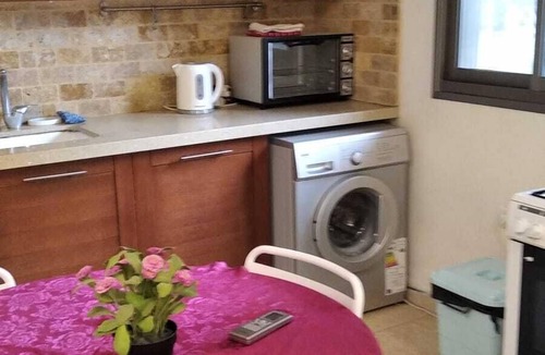 Haifa Apartment | charming, central Achuza 3 room renovated