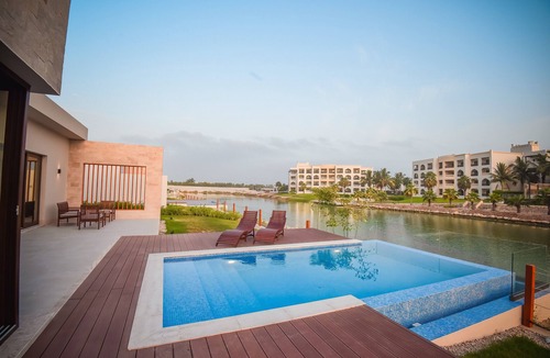 Taqah Villa | Charming luxury 4-bedroom villa in the heart of 5 Star Hawana resort