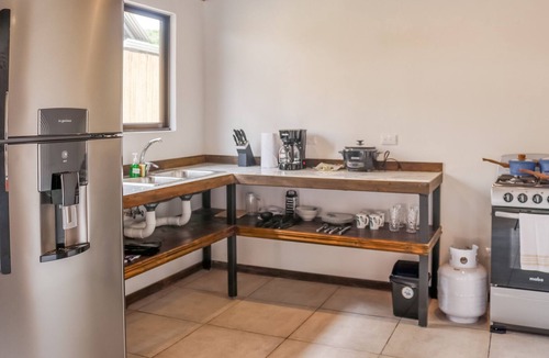 Dominicalito Villa | Charming & tropical dog-friendly beach escape with patio - near beaches & trails