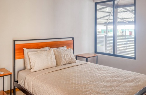 Dominicalito Villa | Charming & tropical dog-friendly beach escape with patio - near beaches & trails