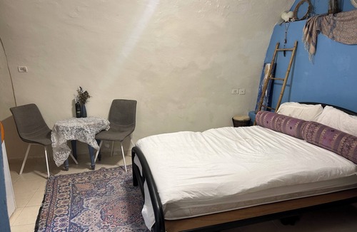 Safed Bed & Breakfast | charming Tzimmer steps above the HaAri Mikvah and views of Meron