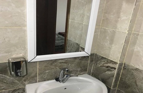 Wadi Musa Apartment | Cheerful 5-bedrooms Apartment -10 min to Petra