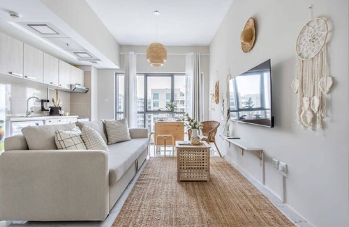Dubai Apartment | Chic 1BR minutes away to Al Maktoum Airport!