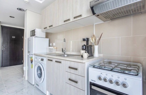Dubai Apartment | Chic 1BR minutes away to Al Maktoum Airport!