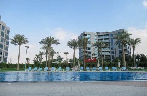 Dubai Apartment | Chic 1BR minutes away to Al Maktoum Airport!