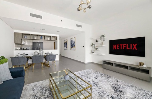 Za'abeel 2 Apartment | Chic 3 BD with Burj Khalifa Views in Downtown
