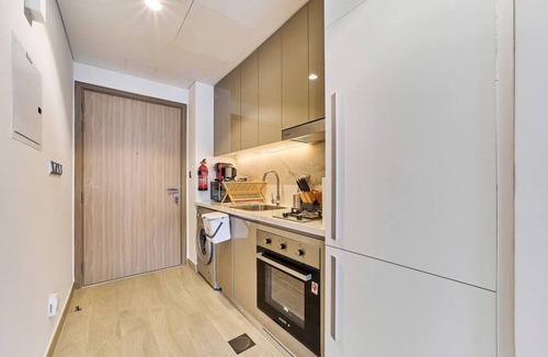 Nad Al Sheba Apartment | Chic Studio in Azizi Riviera with Modern Amenities
