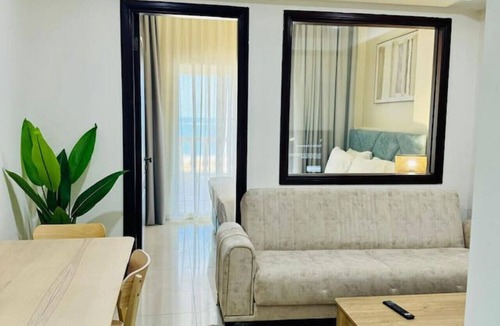 Al Hamra Village Apartment | Chic Studio with sea view