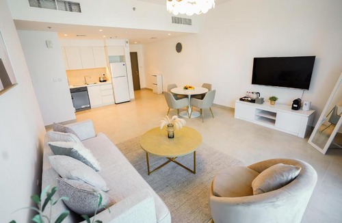 Dubai Apartment | CitiHome-1BR Large Living Room Ideal for Small Families