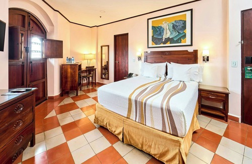 Leon Hotel | City Centro by Marriott La Recoleccion, Nicaragua
