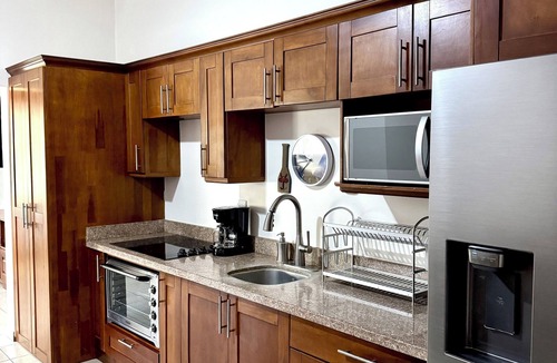 Coco Condo | Coastal Comfort: Spacious Second-Floor Getaway