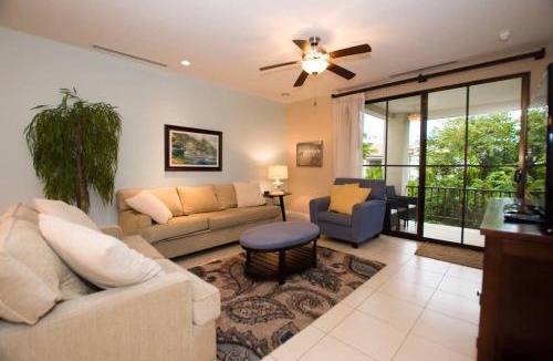 Coco Apartment | Coastal-Inspired Condo with a Pool-View Balcony & Beach Club Access