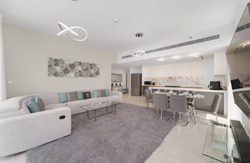 Jumeirah Beach Residence Apartment | Coastal JBR Apt w/Sweeping Sea & Bluewaters Views