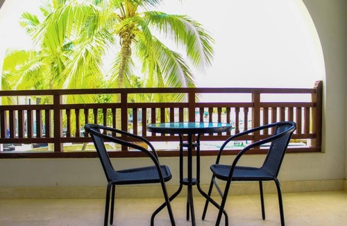 Salalah Apartment | Coastal Living with Marina Views