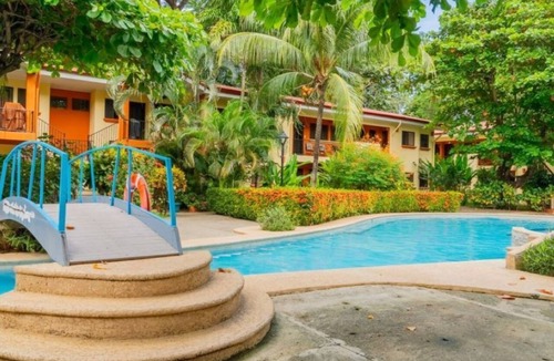 Coco Condo | Cocomarindo 66 - Stylishly Renovated 1BR