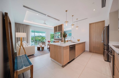 Telire Condo | Come stay at this beautiful studio for stunning views of the Pacific coastline!