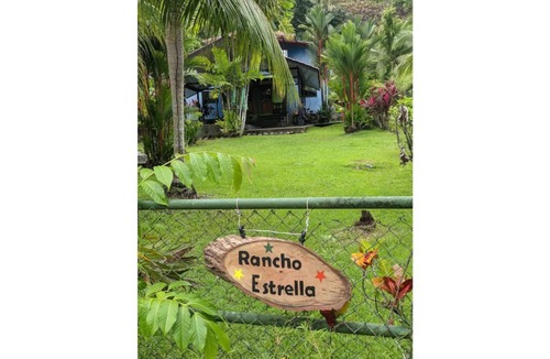 Pavones House | Comfortable Casita, walking distance to the Beach