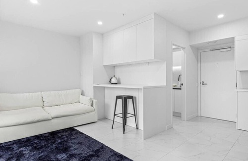 Auckland Central Business District Apartment | Compact Apartment in the Heart of Lighter Quay