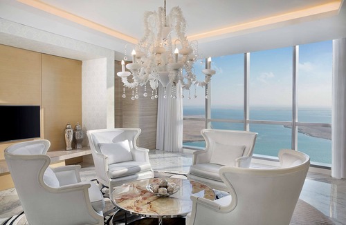 Abu Dhabi Resort | Conrad Abu Dhabi Etihad Towers