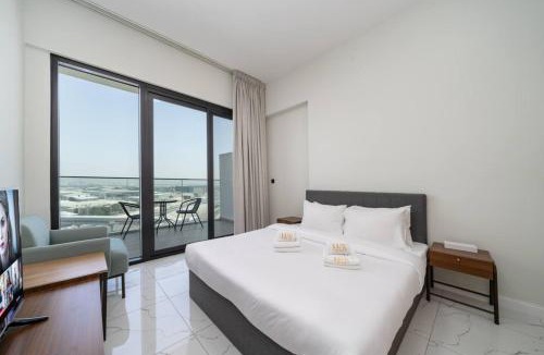 Jebel Ali Apartment | Contemporary Studio Getaway in Jebel Ali