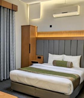 Khor Fakkan Apartment | Coral Bay King Studio