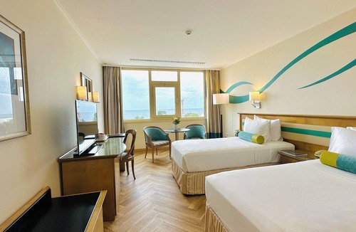 Beach & Coast Hotel | Coral Beach Resort - Sharjah