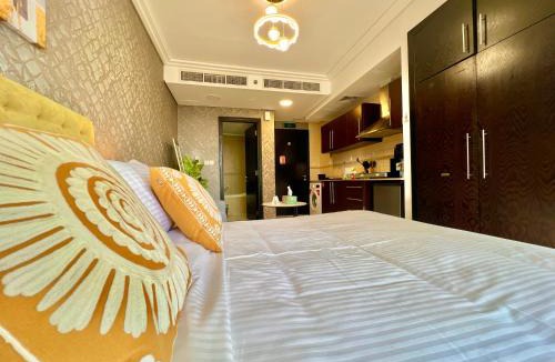Jumeirah Lake Towers Apartment | Cosmos Living Cozy Studio With Balcony