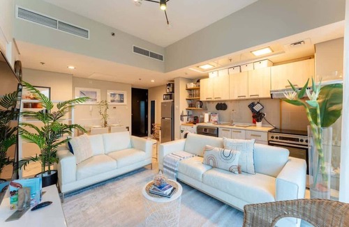 Dubai Apartment | Cosy 1 Bed Apartment in MAG 510