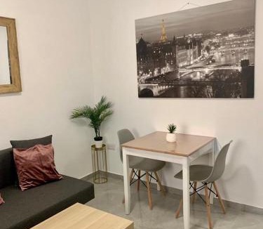Bat Yam Apartment | Cosy 2 rooms Flat fully equipped Bat Yam City Center 5 min to beach near Tel Aviv