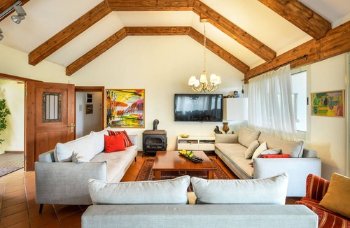 Ma'alot - Tarshiha Apartment | Country Yard Villa in Yaffe Nof Maalot