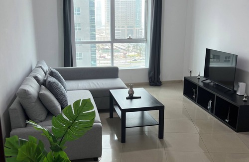 Al Majaz Apartment | Cozy 1-bedroom apartment in Sharjah with AC, WiFi