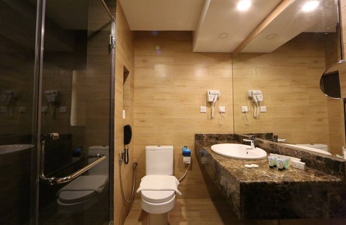 Salalah Apartment | Cozy 1-bedroom apartment in lovely Salalah with fitness room