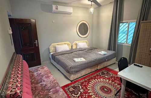 Al Hamra Bed & Breakfast | Cozy 1-bedroom bed & breakfast in delightful Wilayat Al Hamra with AC