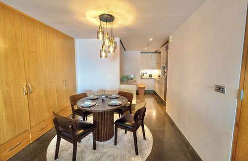 Al Mankhool Apartment | Cozy 1BR Apartment Nr World Trade Centre