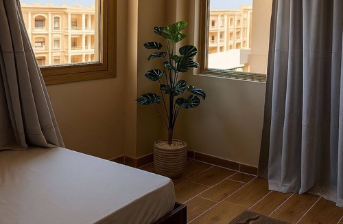 Village Road Ski Chalet | Cozy 2-bedroom chalet in gorgeous Red Sea Governorate with AC