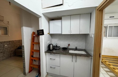 Haifa Apartment | Cozy 2 Room Apartment near Madatech and Carmelit