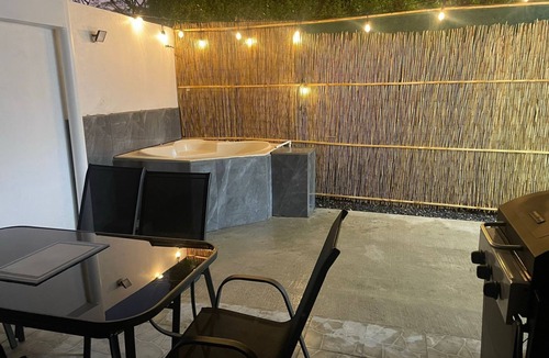 Barrio Las Parcelas Condo | Cozy 3-bedroom condo in lovely Playa Herradura with WiFi, AC, fitness room