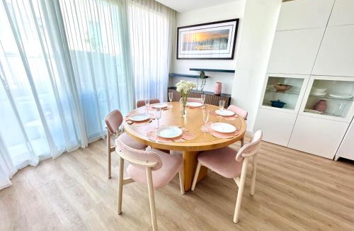 Dubai House | COZY 3 Bedroom Villa in a Calm Neighborhood in Dubai