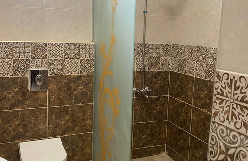 Wadi Musa Apartment | Cozy & Calm! Family-friendly haven away from the chaos.