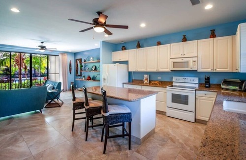 Coco Condo | Cozy Condo with Shaded Poolside Patio & Beach Club Access