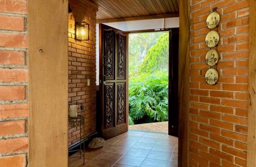 Santo Domingo House | Cozy Family home-Gardens & Work-Friendly