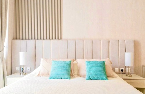 Palm Jumeirah Hotel | Cozy hotel room in palm jumeirah with beach, WiFi in superb Dubai