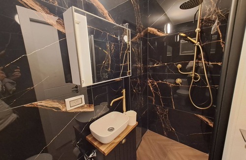 Beit Shemesh Apartment | Cozy & Luxurious apartment with 1 bedroom, WiFi & AC in beautiful Bet Shemesh