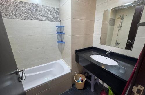 Dubai Sports City Apartment | Cozy Studio in Sports City nearby cricket stadium