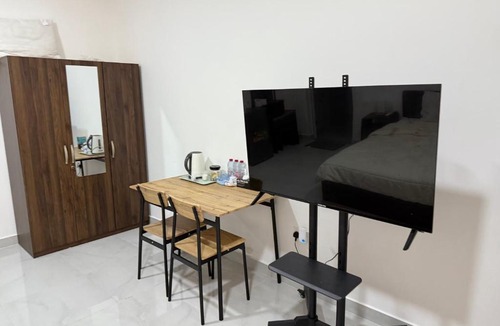 Abu Dhabi Apartment | Cozy studio near yas and airport